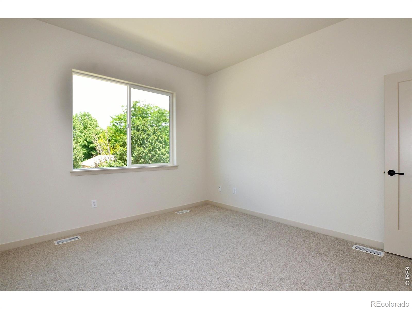 MLS Image #21 for 529 s 10th street,berthoud, Colorado