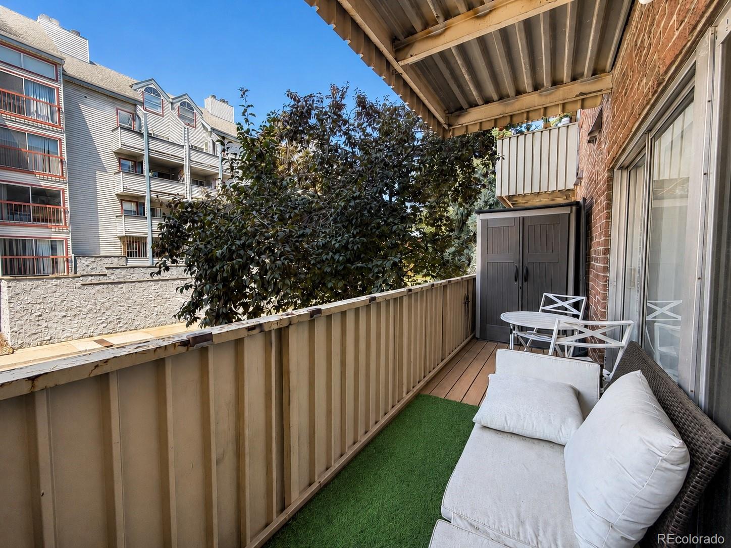 MLS Image #10 for 4110  hale parkway,denver, Colorado