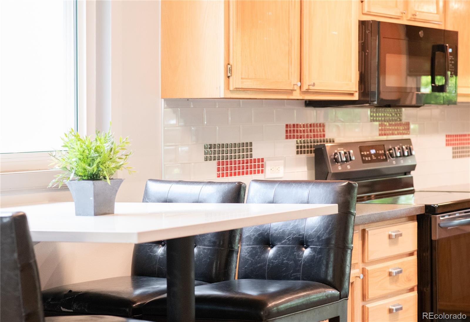 MLS Image #8 for 35  holly street,denver, Colorado