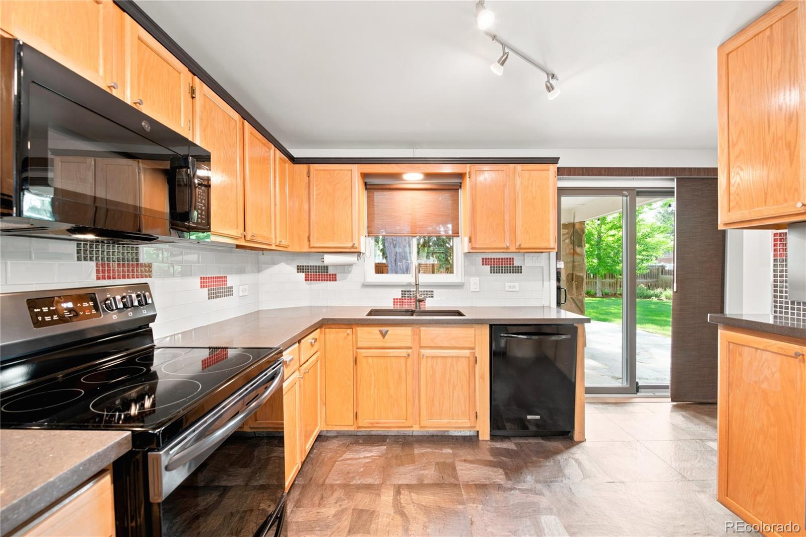 MLS Image #9 for 35  holly street,denver, Colorado