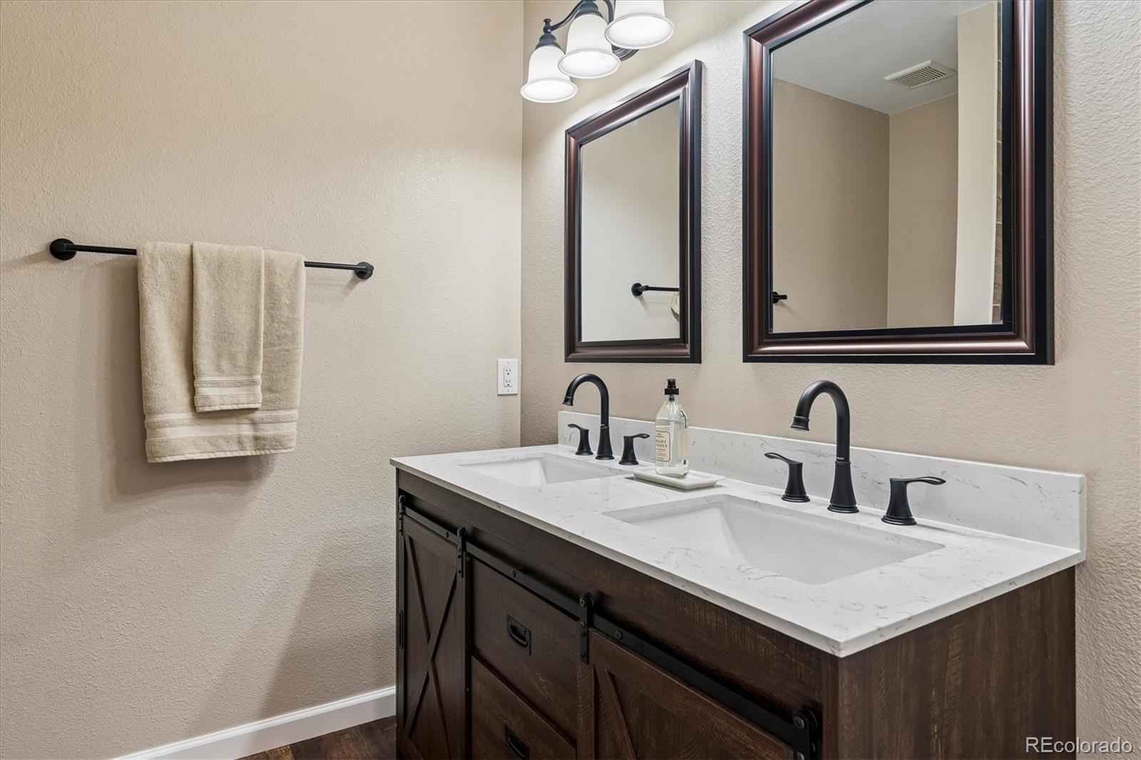 MLS Image #14 for 10557 w maplewood drive,littleton, Colorado