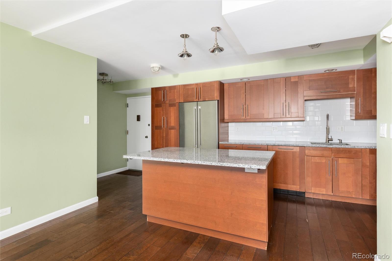 MLS Image #5 for 790 n washington street 706,denver, Colorado