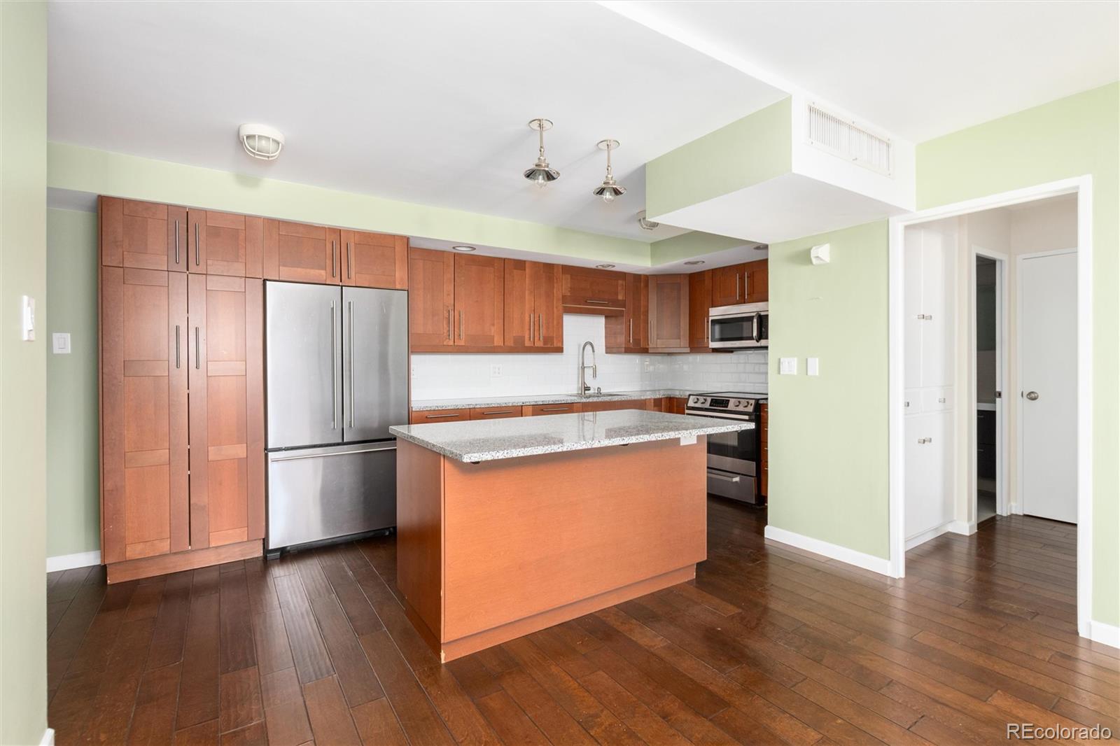 MLS Image #7 for 790 n washington street 706,denver, Colorado