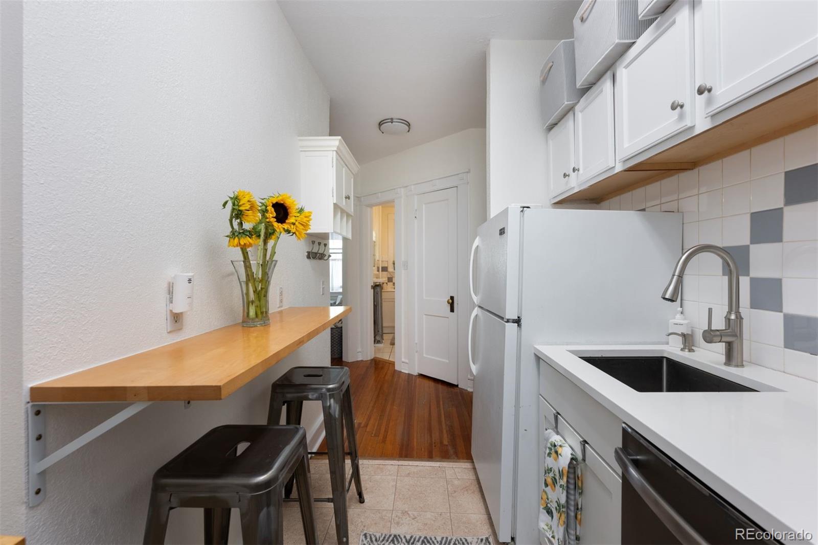 MLS Image #21 for 1266 n emerson street,denver, Colorado