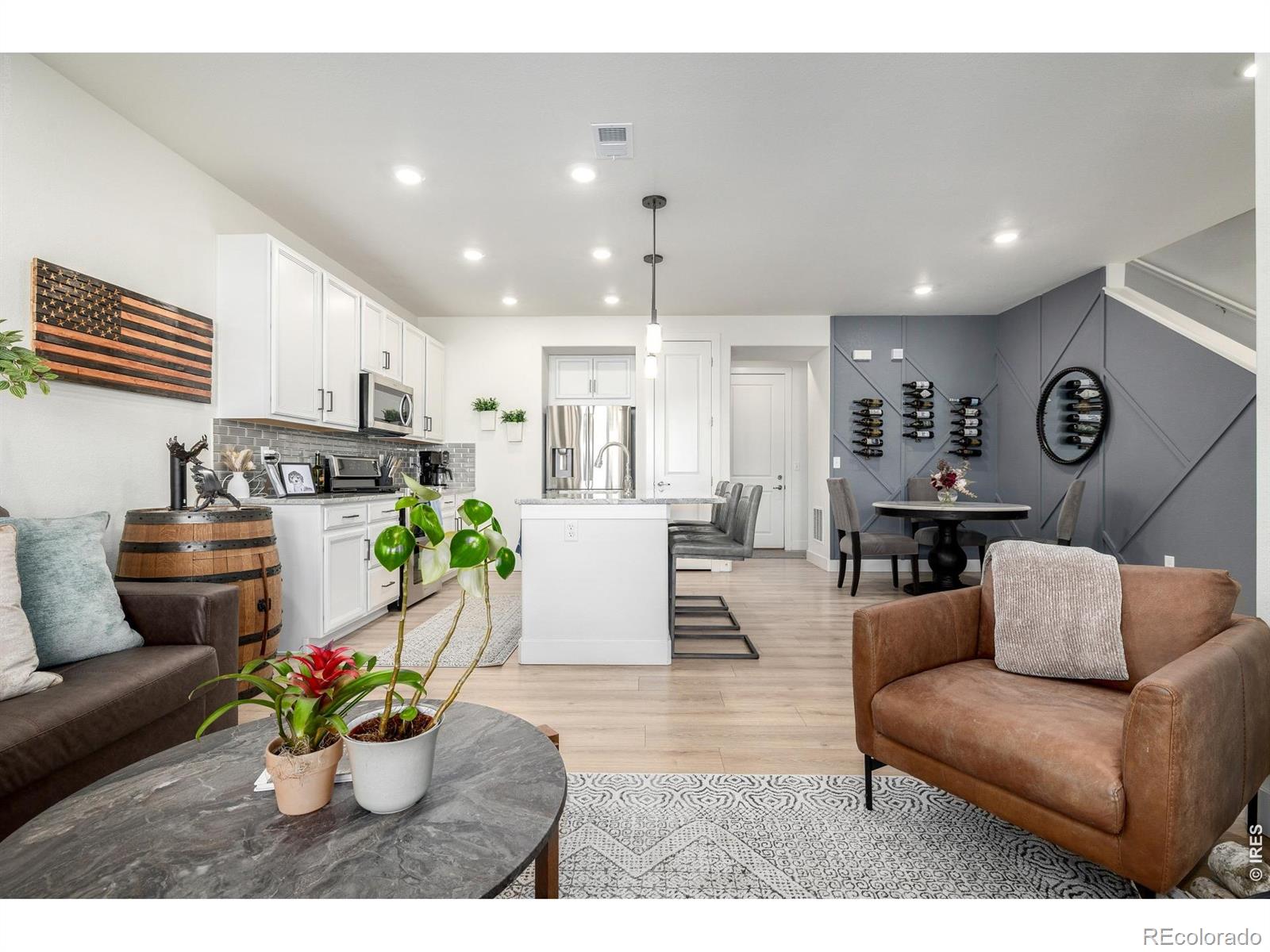 MLS Image #4 for 8863  fraser river loop,littleton, Colorado