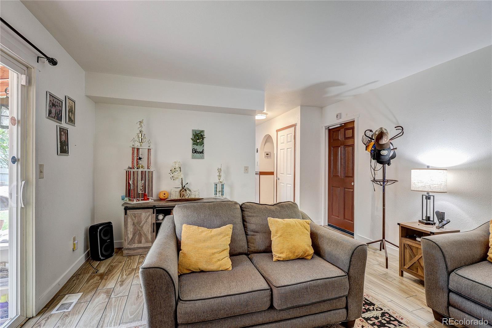 MLS Image #13 for 13142 e louisiana avenue,aurora, Colorado
