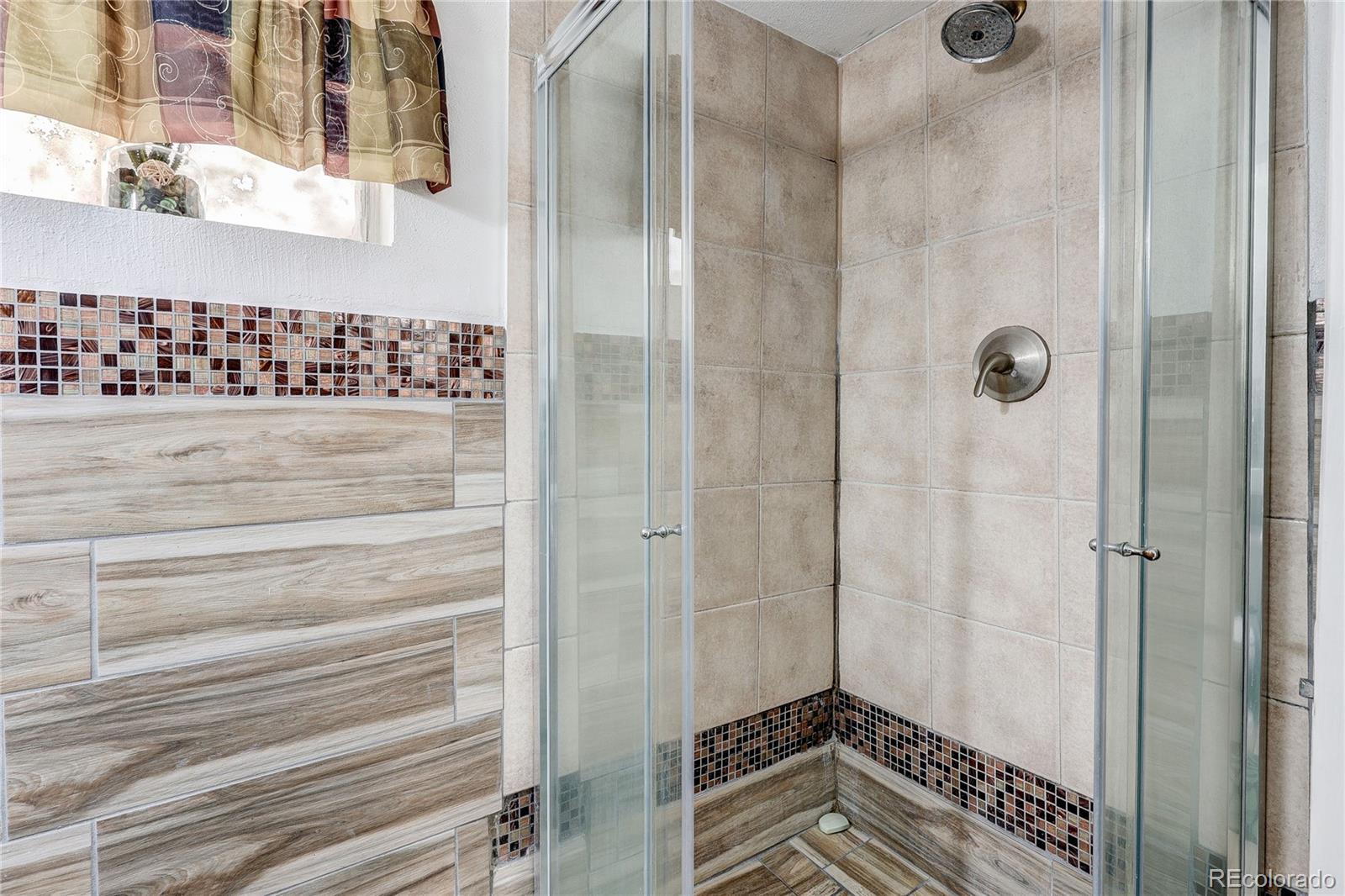 MLS Image #15 for 13142 e louisiana avenue,aurora, Colorado