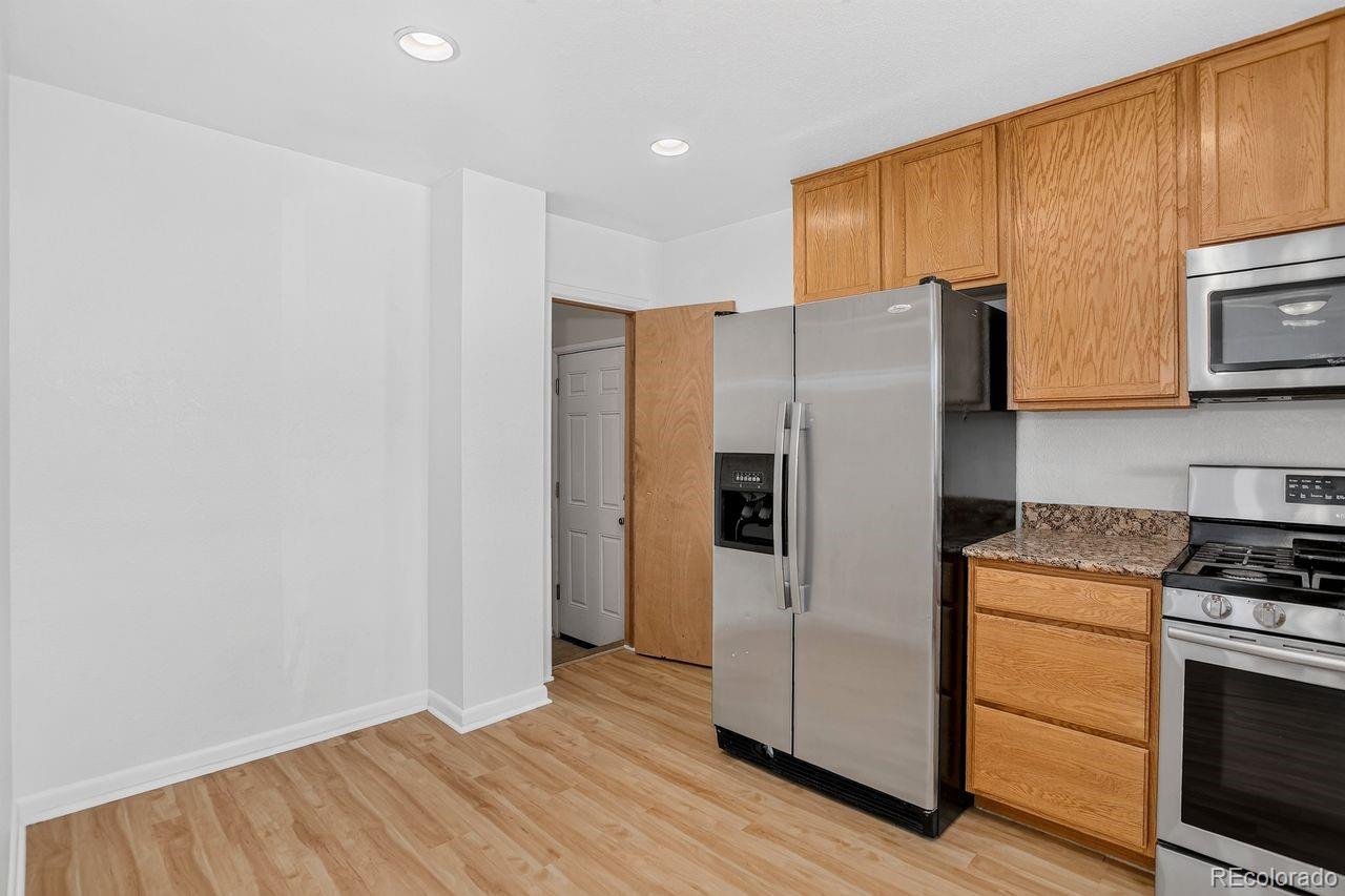 MLS Image #14 for 292  linda sue lane,denver, Colorado