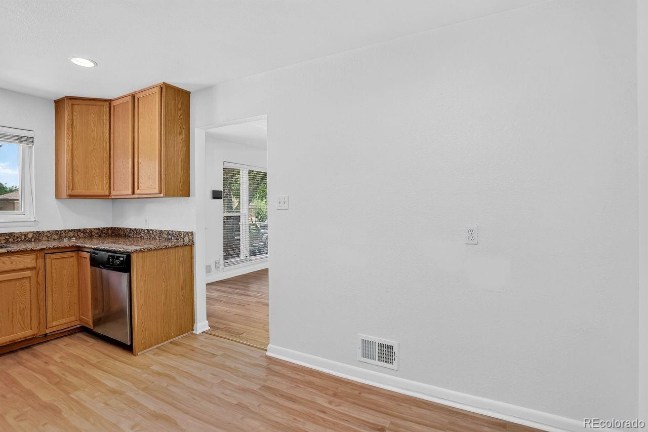 MLS Image #16 for 292  linda sue lane,denver, Colorado