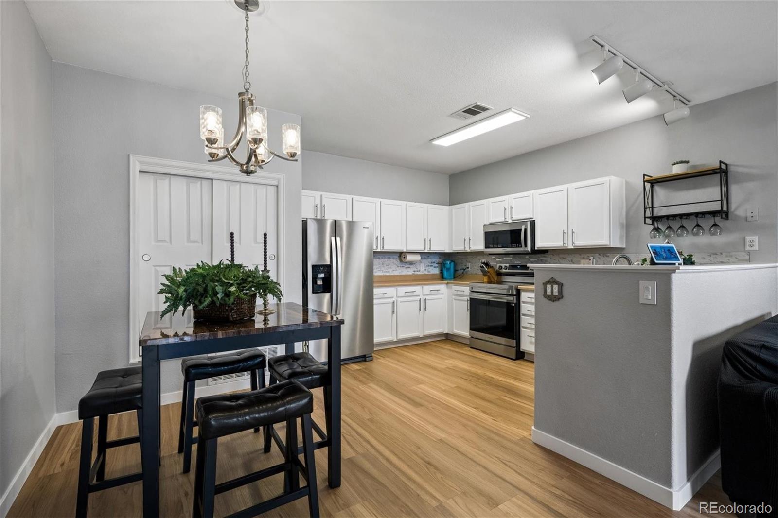 MLS Image #10 for 3261 e 103rd place,denver, Colorado