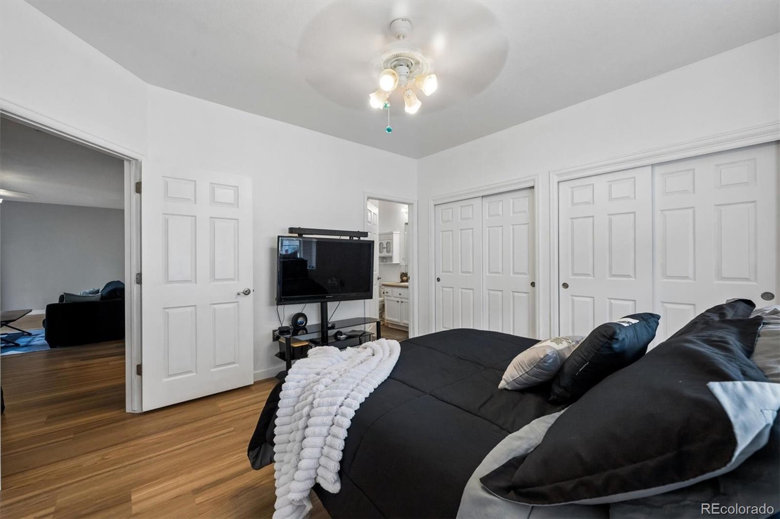 MLS Image #17 for 3261 e 103rd place,denver, Colorado