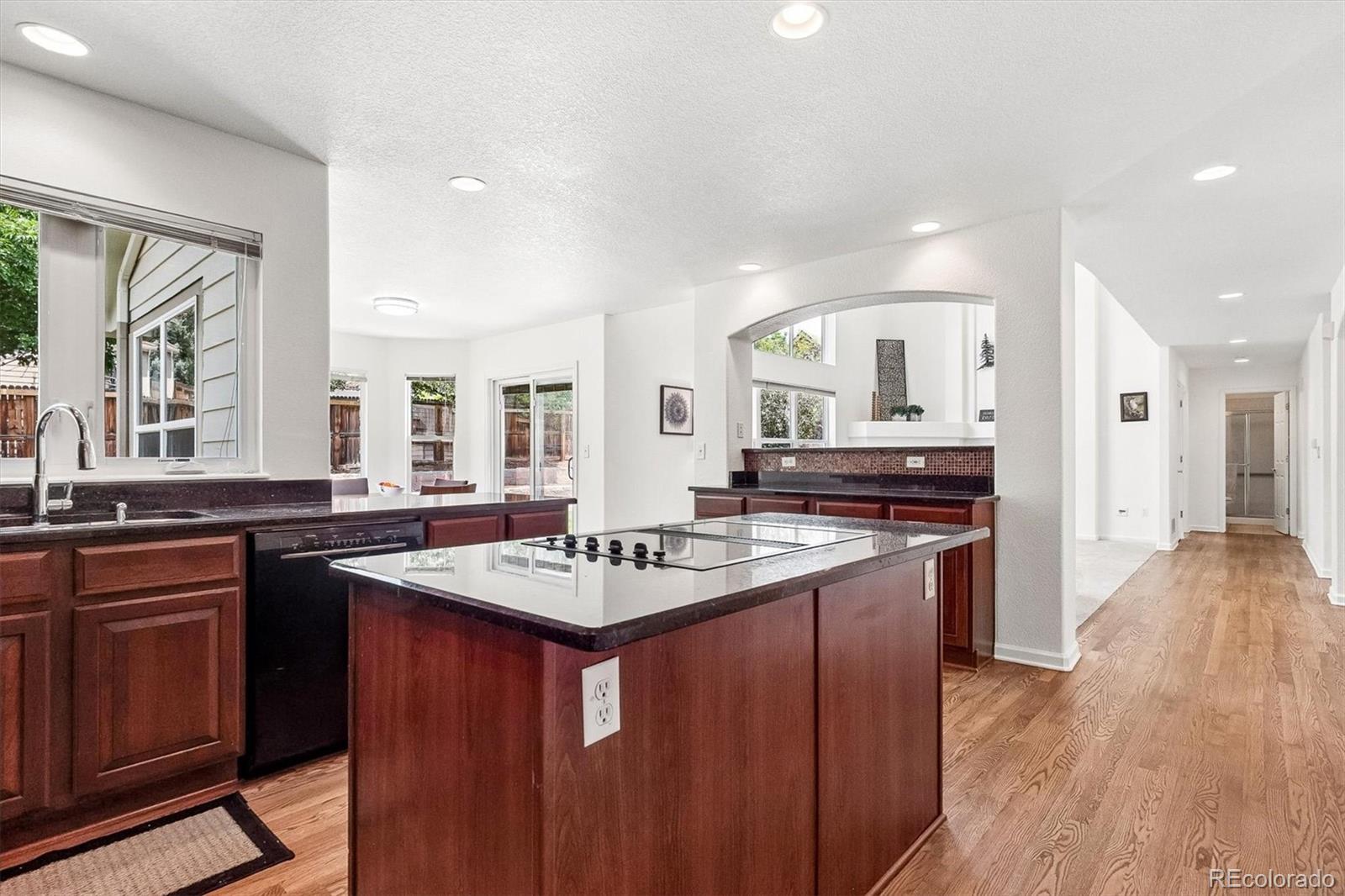 MLS Image #10 for 6129 s newark way,englewood, Colorado