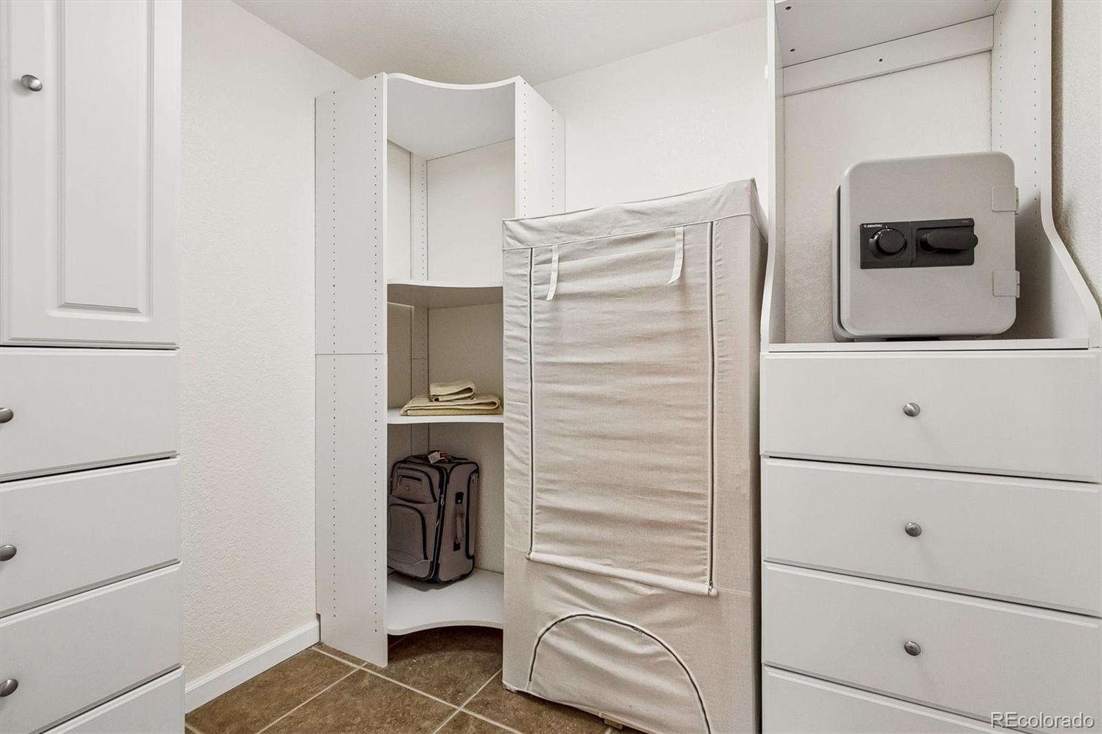 MLS Image #34 for 6129 s newark way,englewood, Colorado