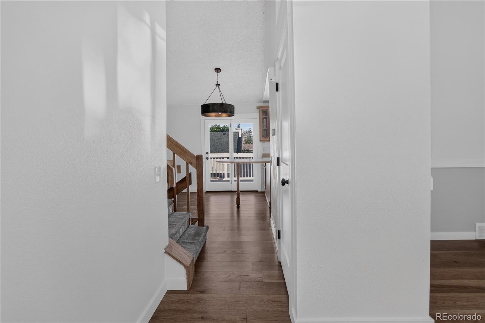 MLS Image #5 for 4916  horseshoe bend street,colorado springs, Colorado