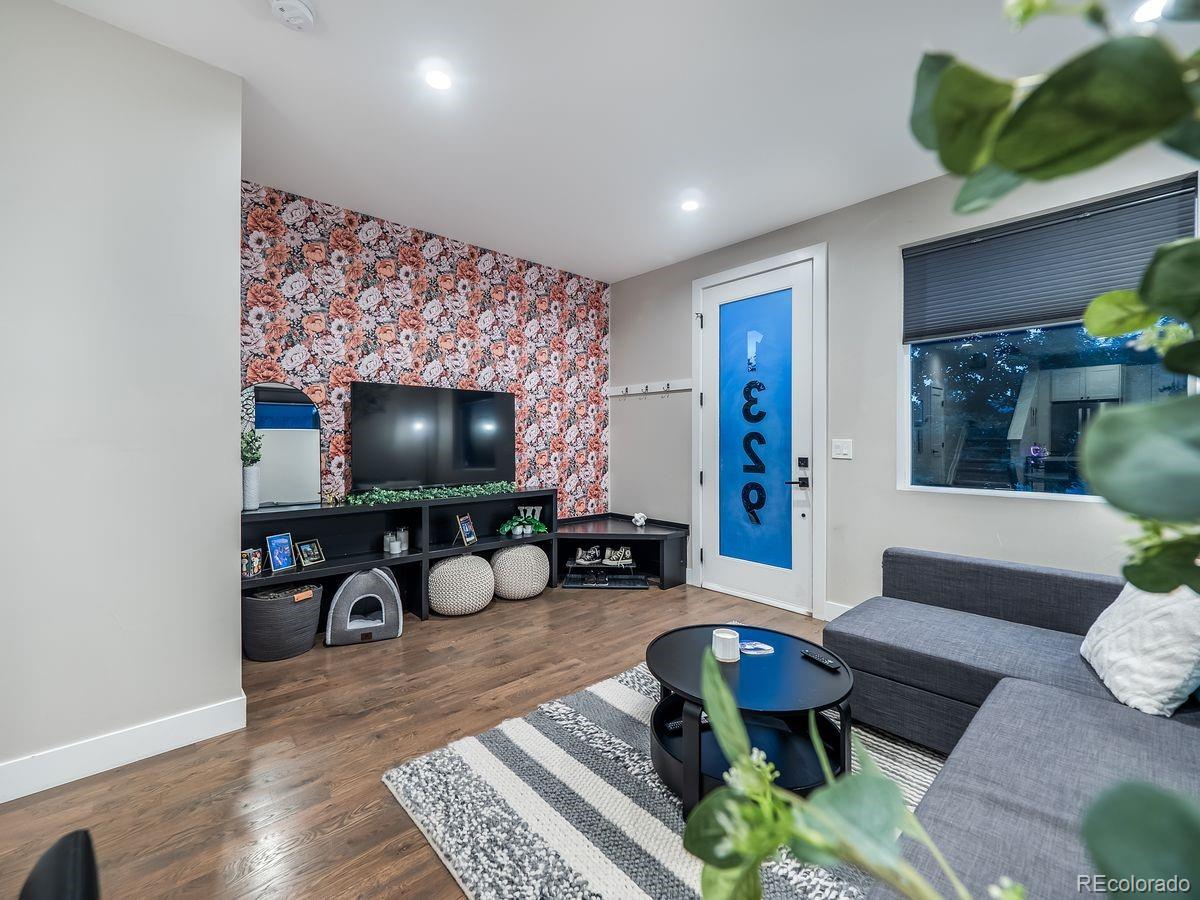 MLS Image #3 for 1329  wolff street,denver, Colorado