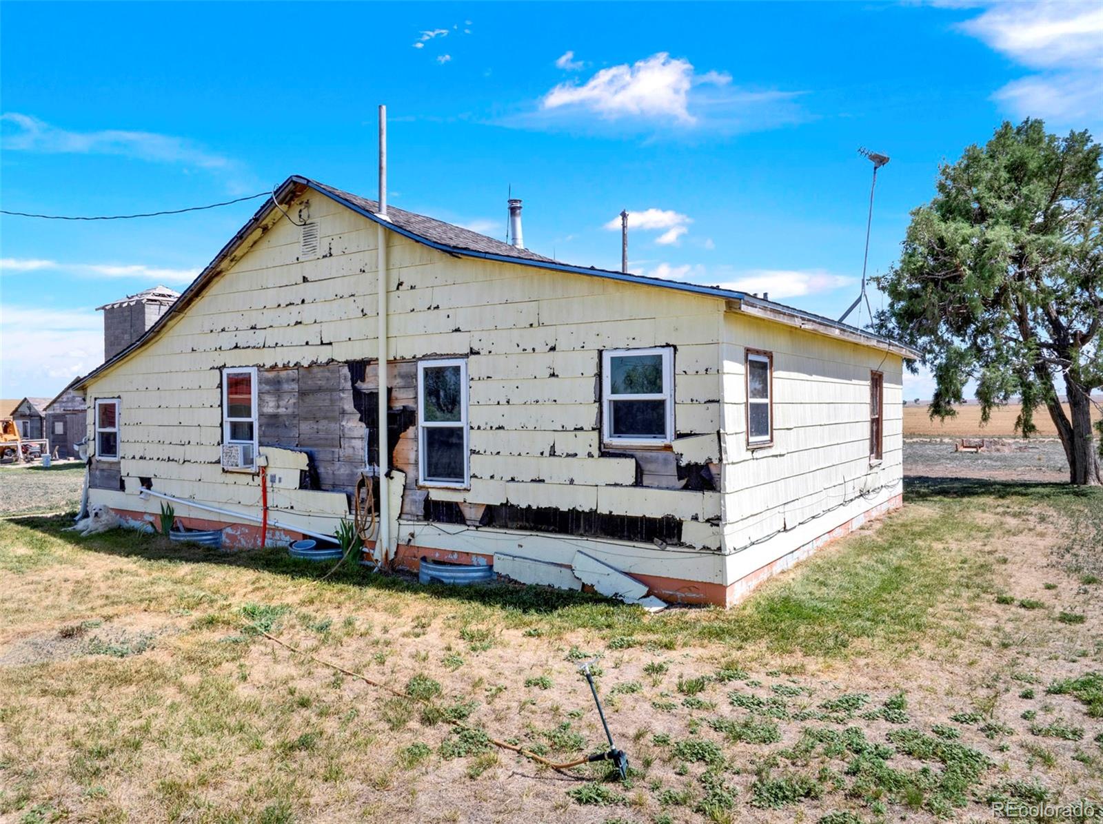 MLS Image #12 for 518  county road 87 ,roggen, Colorado