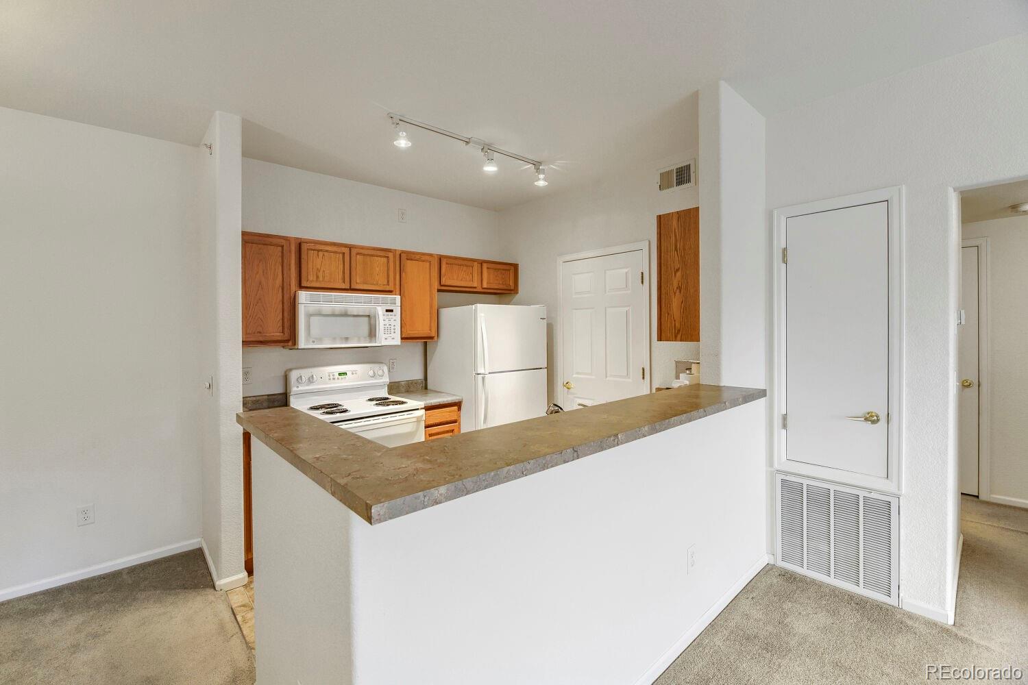 MLS Image #12 for 15700 e jamison drive 2-206,englewood, Colorado