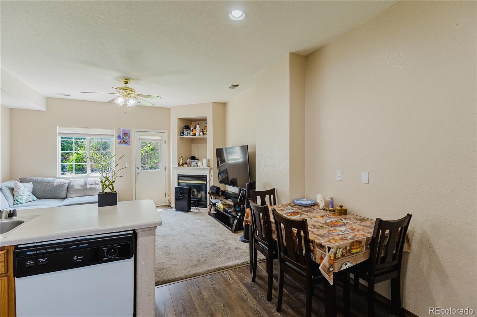 MLS Image #16 for 2251  coronado parkway,denver, Colorado