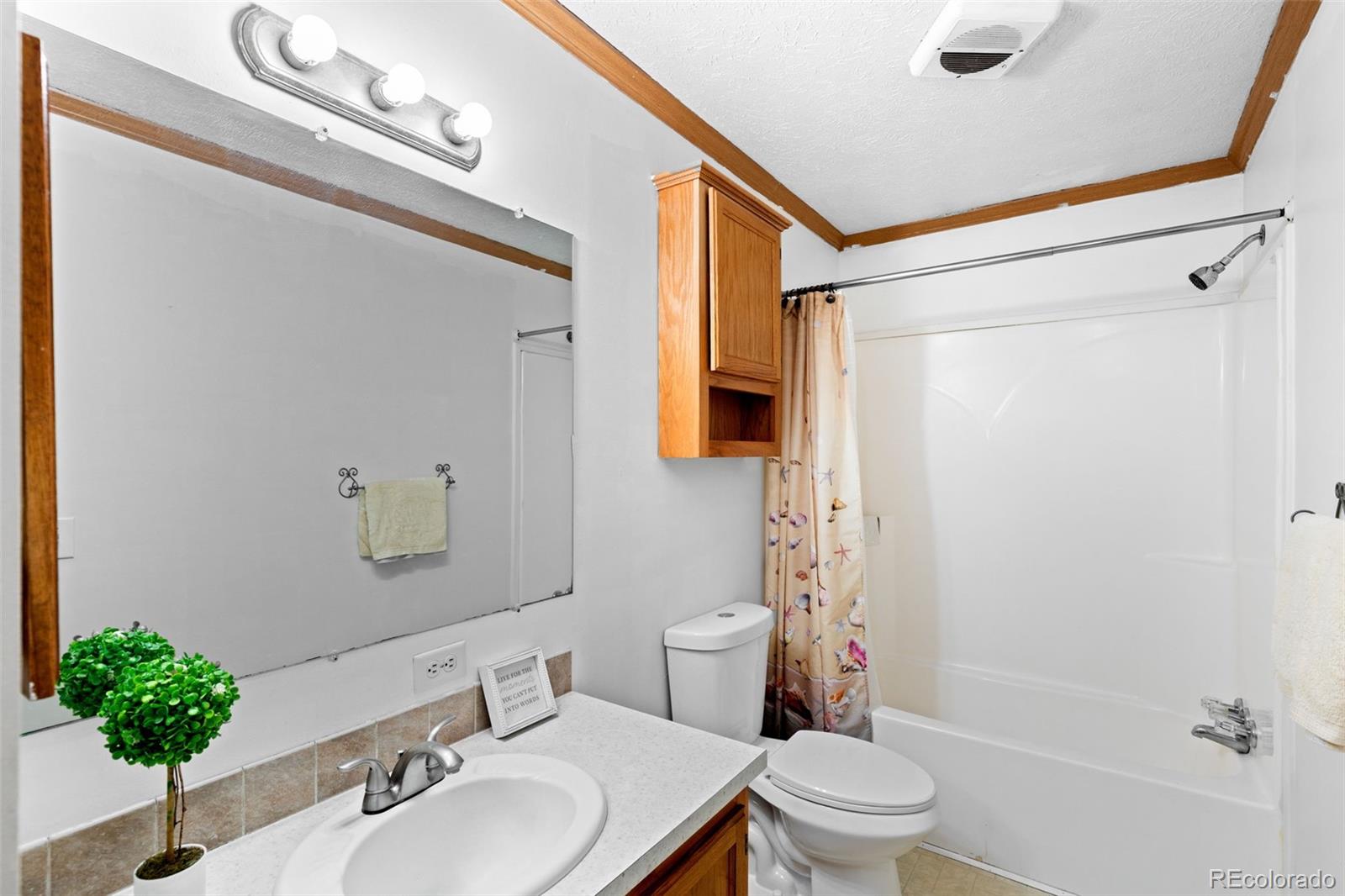 MLS Image #18 for 5690 w bryant street,denver, Colorado