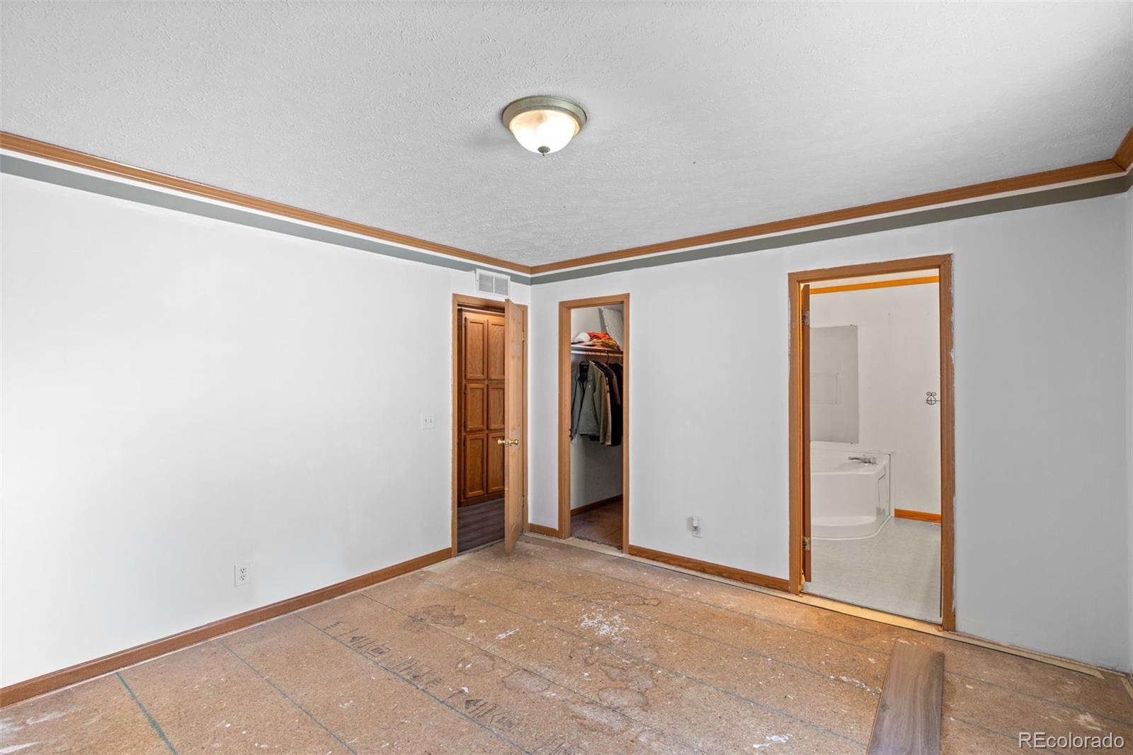 MLS Image #20 for 5690 w bryant street,denver, Colorado
