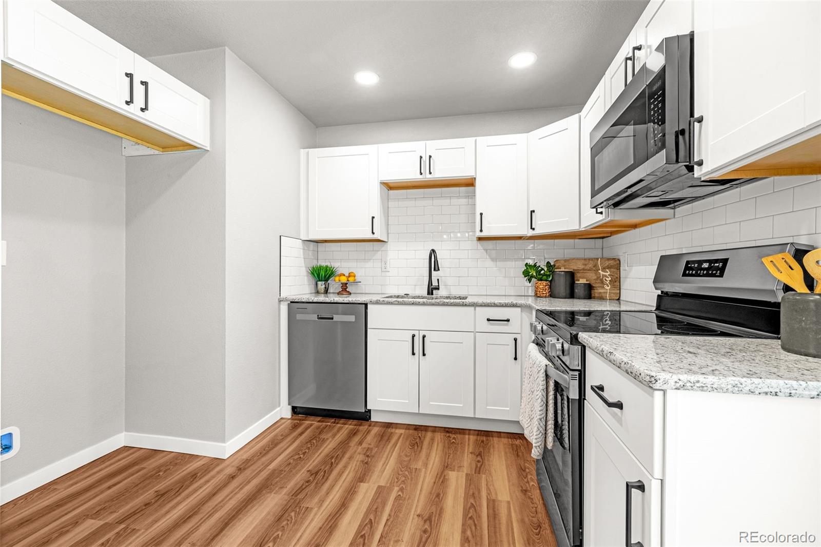 MLS Image #9 for 2214  sonoma drive,colorado springs, Colorado
