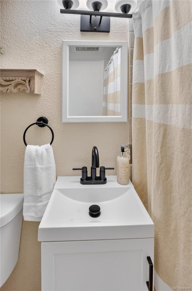 MLS Image #17 for 1057 e 5th street,loveland, Colorado