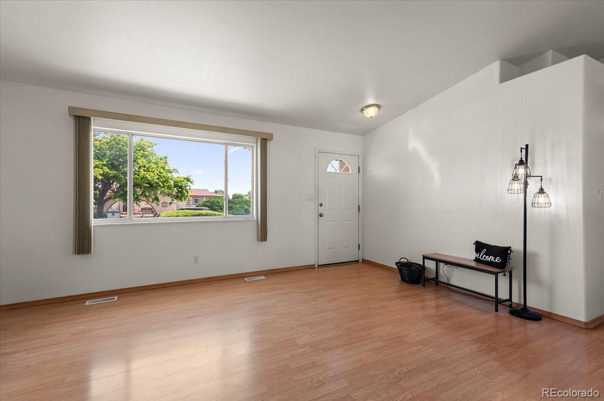 MLS Image #5 for 267 s dacona drive,pueblo, Colorado