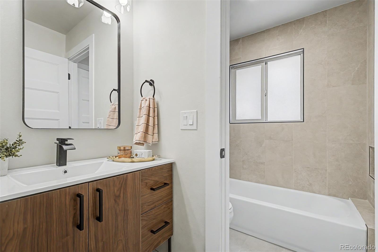 MLS Image #18 for 4667  badger lane,littleton, Colorado