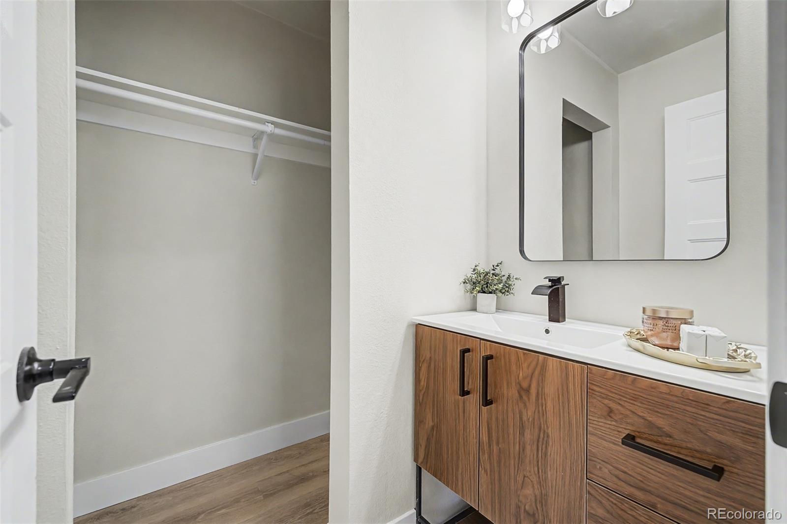 MLS Image #19 for 4667  badger lane,littleton, Colorado