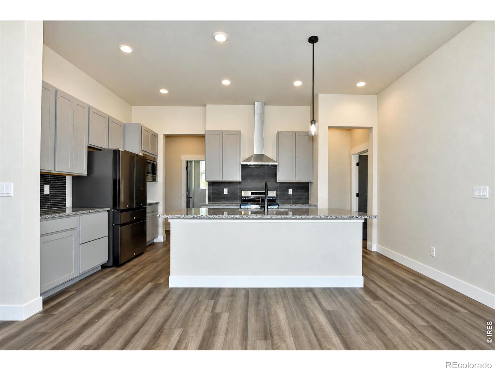 MLS Image #10 for 10531  12th street,greeley, Colorado