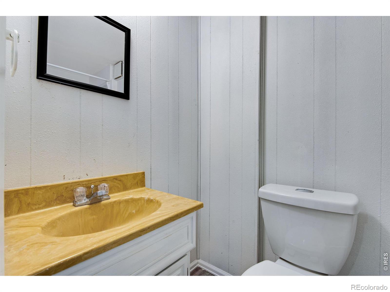 MLS Image #30 for 2630 s vaughn way,aurora, Colorado