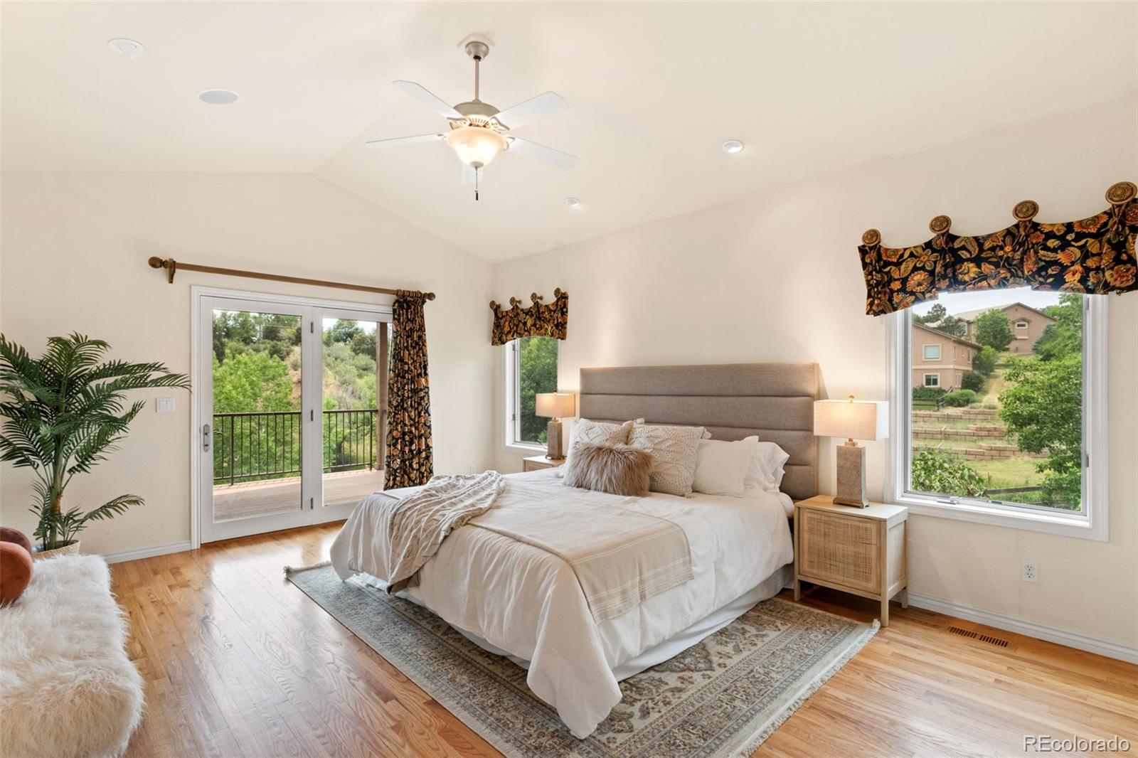 MLS Image #15 for 2425  mesa crest grove,colorado springs, Colorado