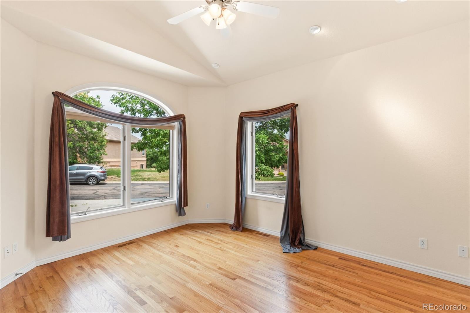 MLS Image #17 for 2425  mesa crest grove,colorado springs, Colorado