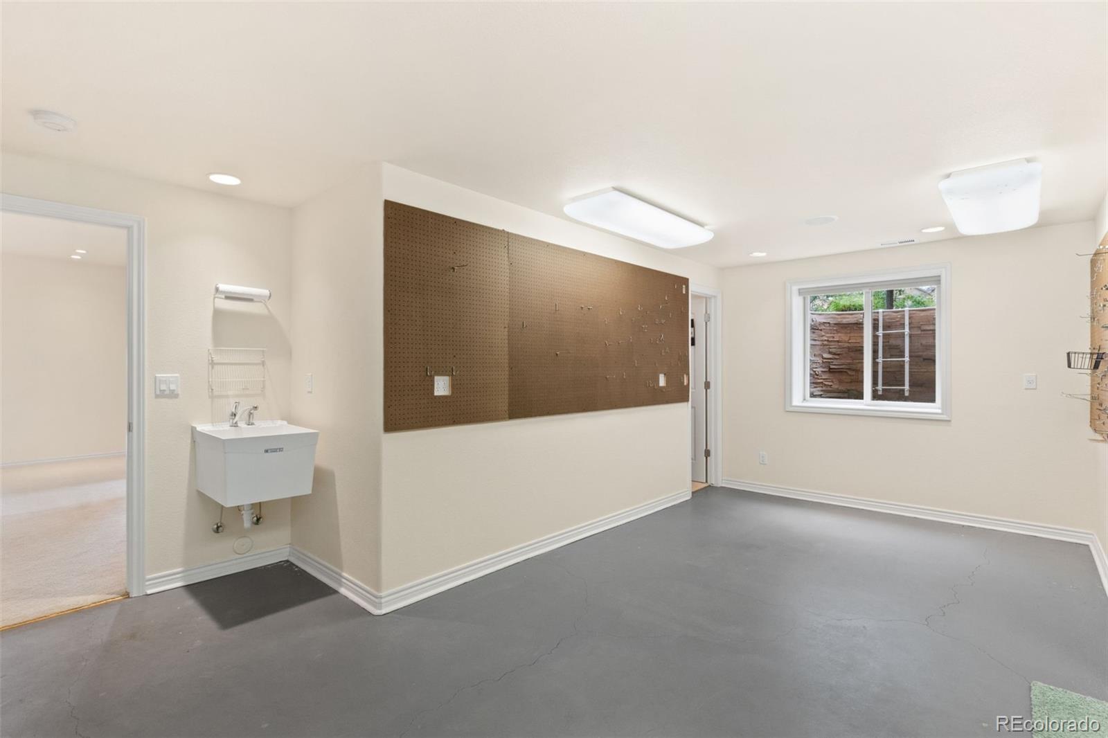 MLS Image #29 for 2425  mesa crest grove,colorado springs, Colorado