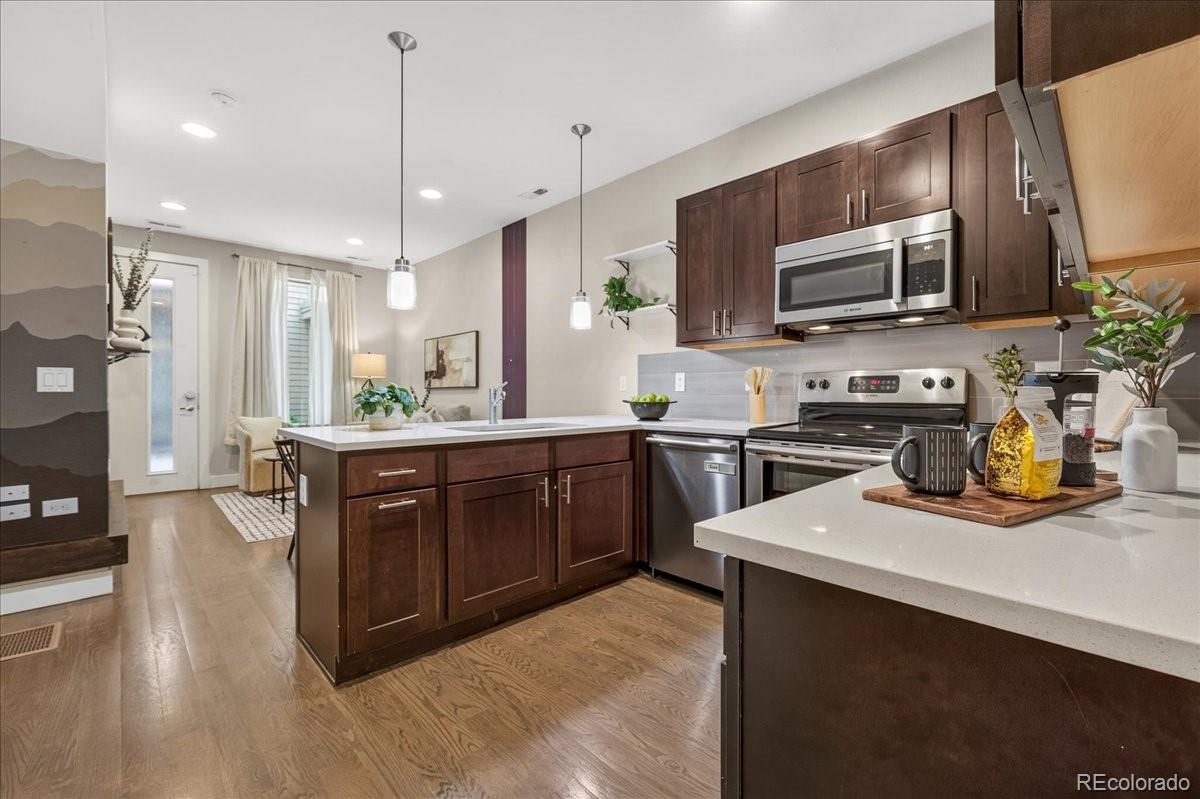 MLS Image #5 for 2132  decatur street,denver, Colorado