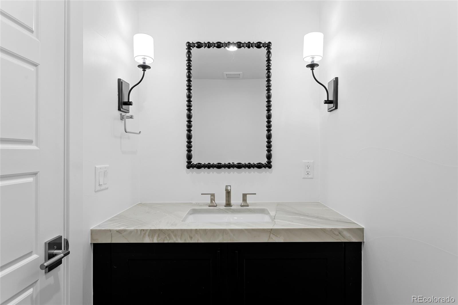 MLS Image #5 for 2160 s grant street,denver, Colorado