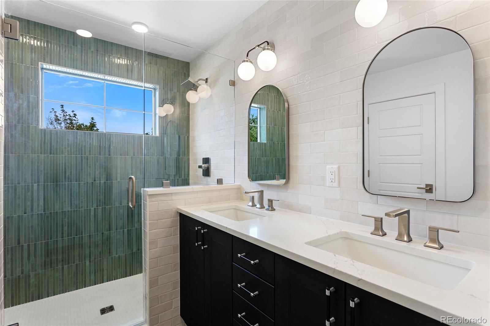 MLS Image #7 for 2160 s grant street,denver, Colorado