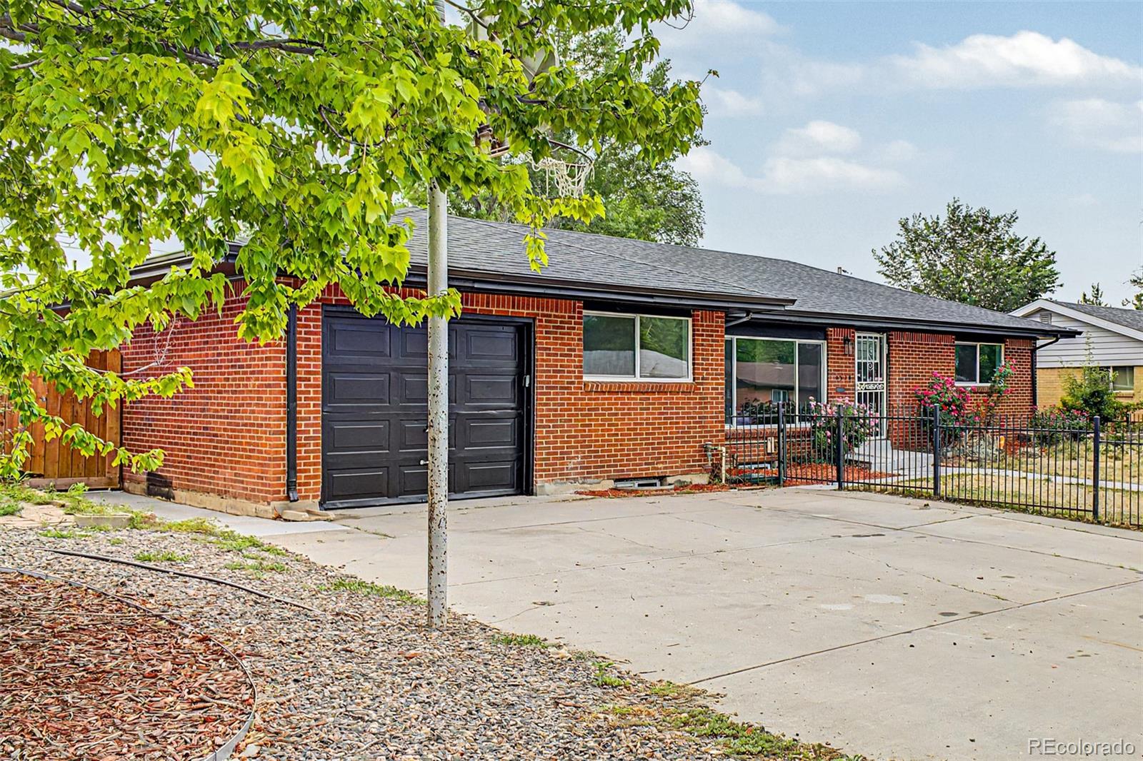 MLS Image #2 for 2318 s perry street,denver, Colorado