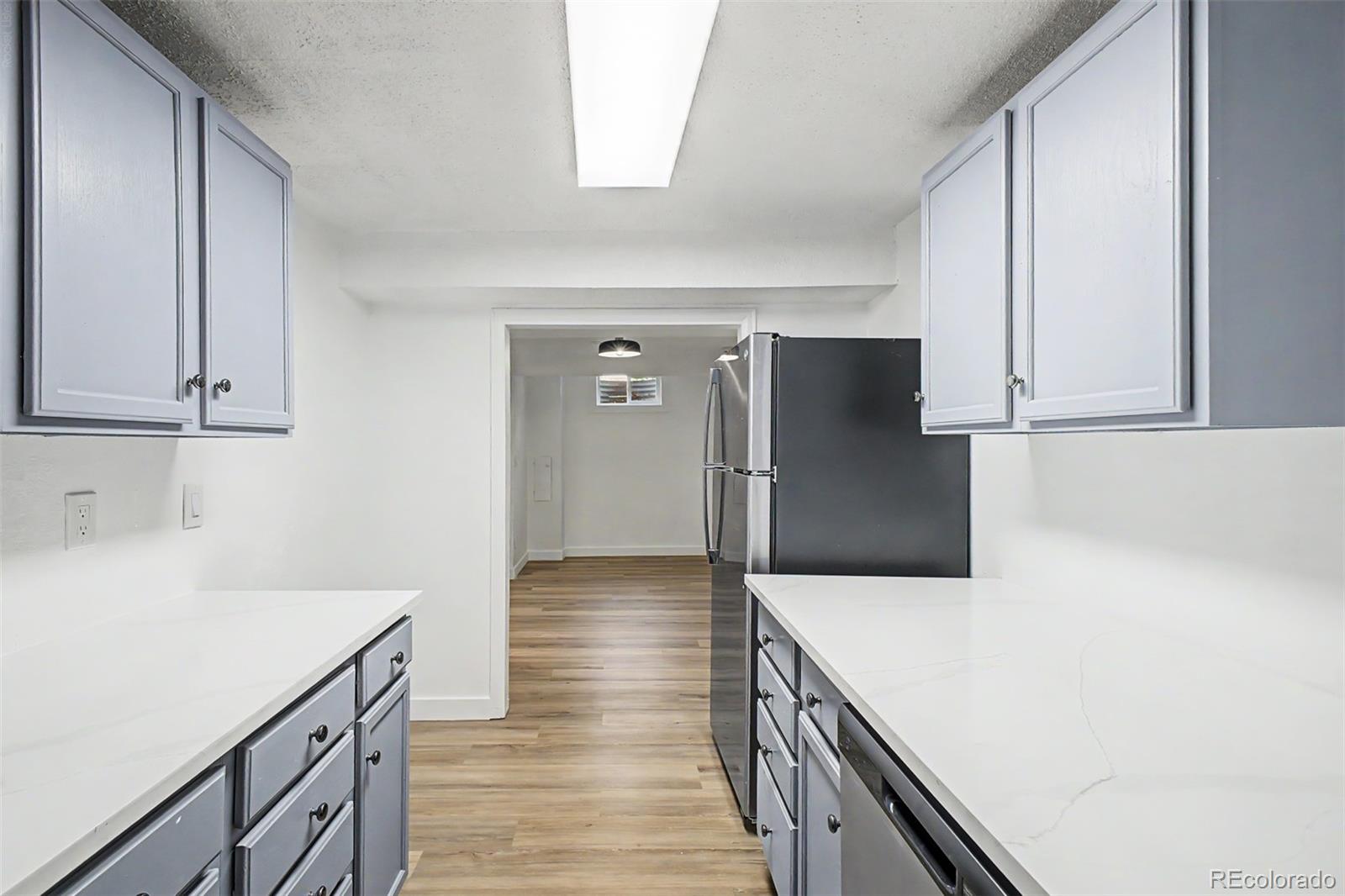 MLS Image #20 for 2318 s perry street,denver, Colorado