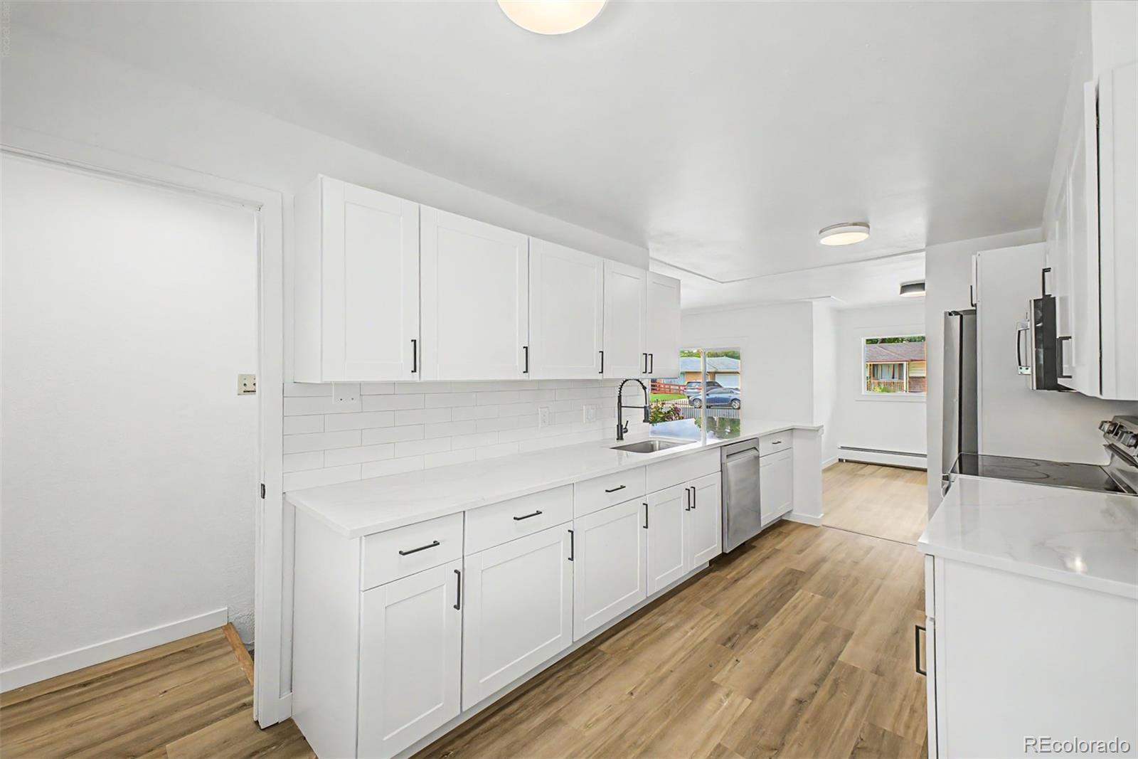 MLS Image #8 for 2318 s perry street,denver, Colorado