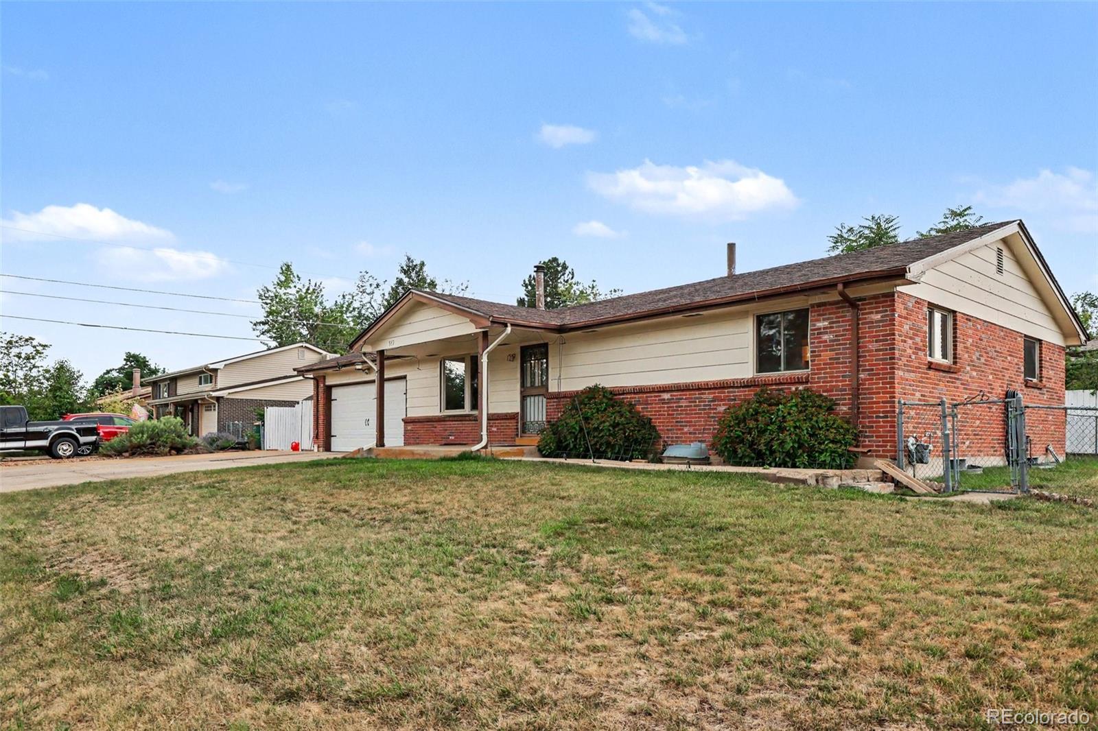 MLS Image #2 for 933  nelson street,lakewood, Colorado