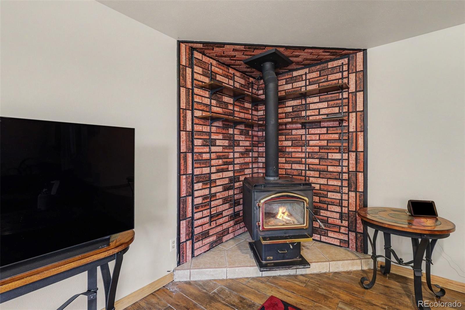 MLS Image #6 for 933  nelson street,lakewood, Colorado