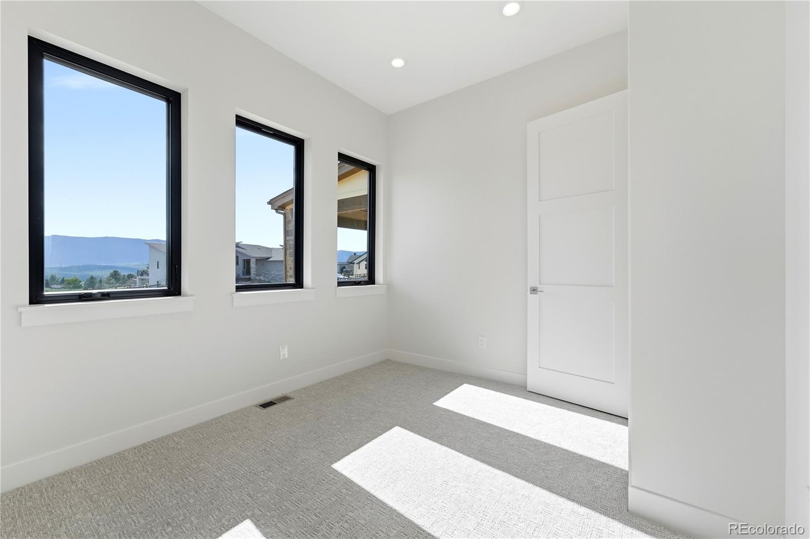 MLS Image #27 for 390  silver rock place,colorado springs, Colorado