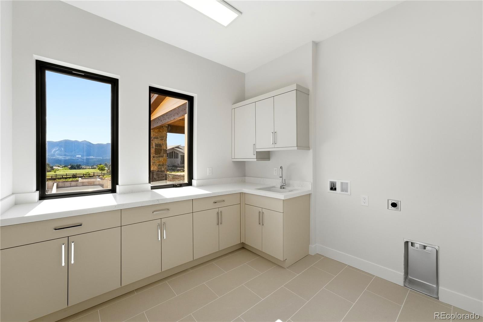 MLS Image #32 for 390  silver rock place,colorado springs, Colorado