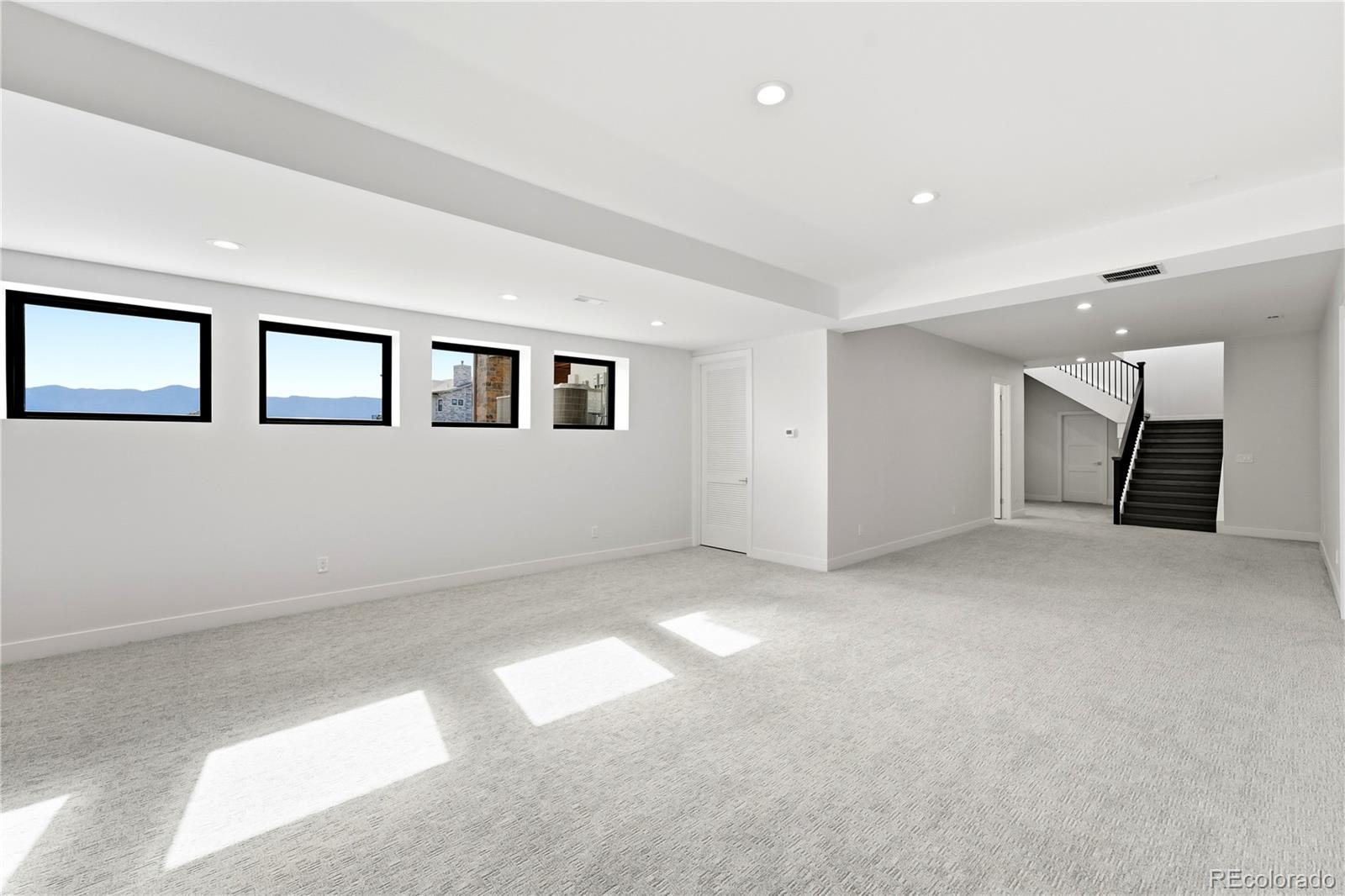 MLS Image #34 for 390  silver rock place,colorado springs, Colorado