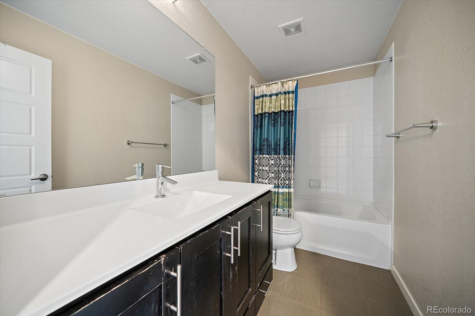 MLS Image #13 for 10214  telluride way,commerce city, Colorado