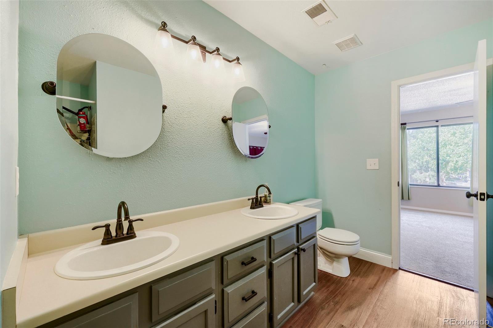 MLS Image #9 for 7474 e arkansas avenue,denver, Colorado