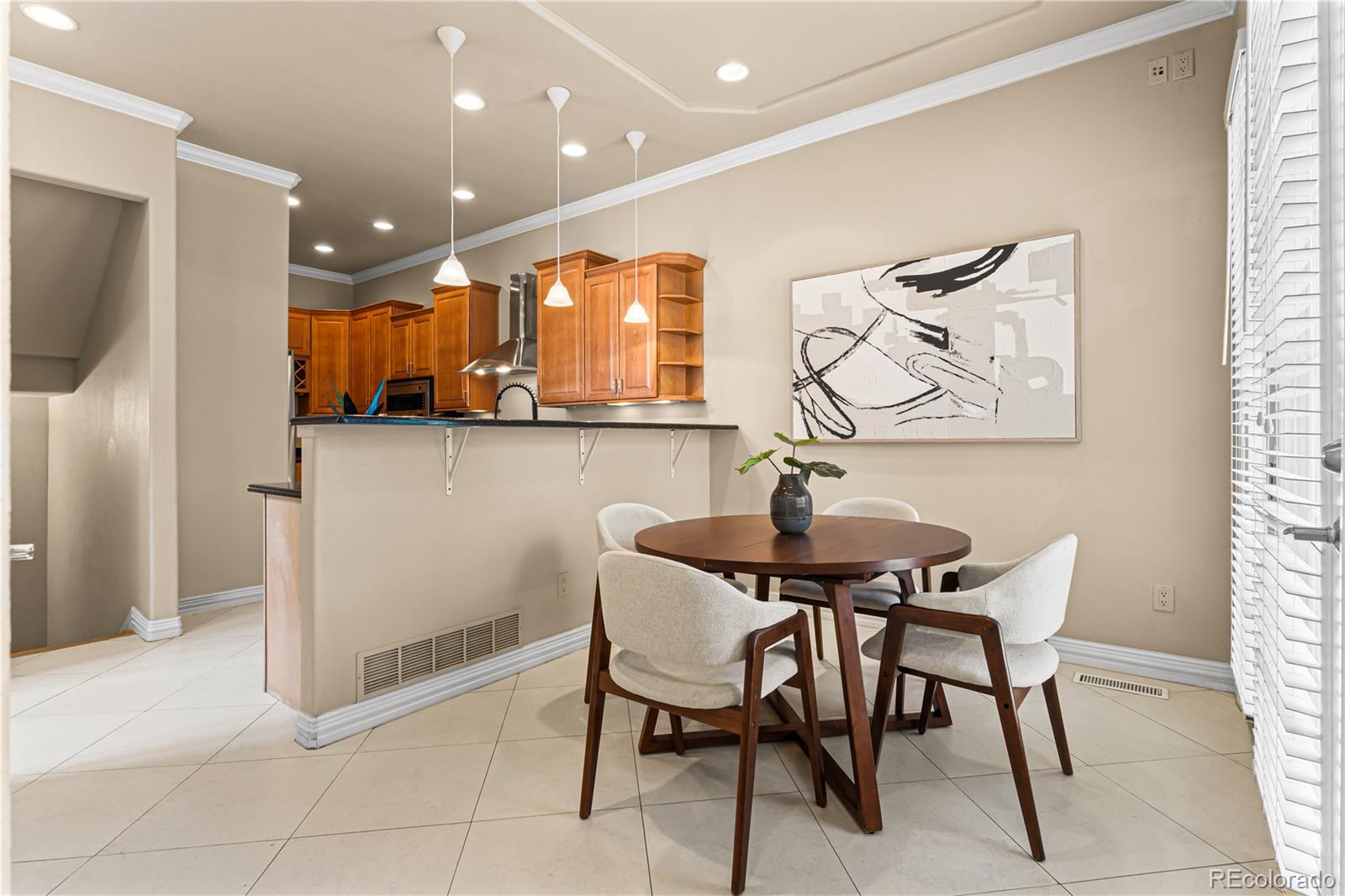 MLS Image #11 for 2353 n washington street,denver, Colorado