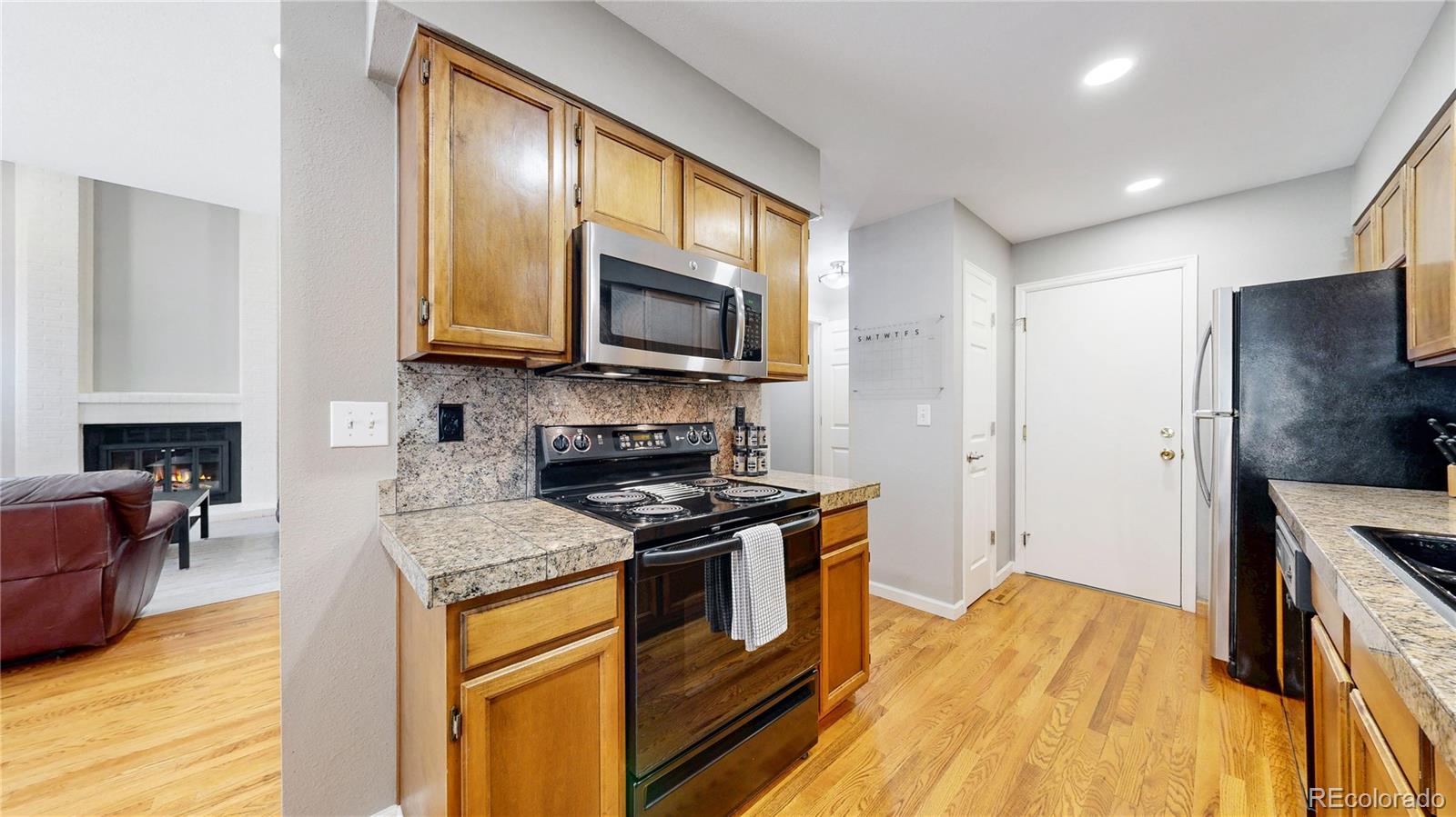 MLS Image #10 for 1566 s trenton court,denver, Colorado