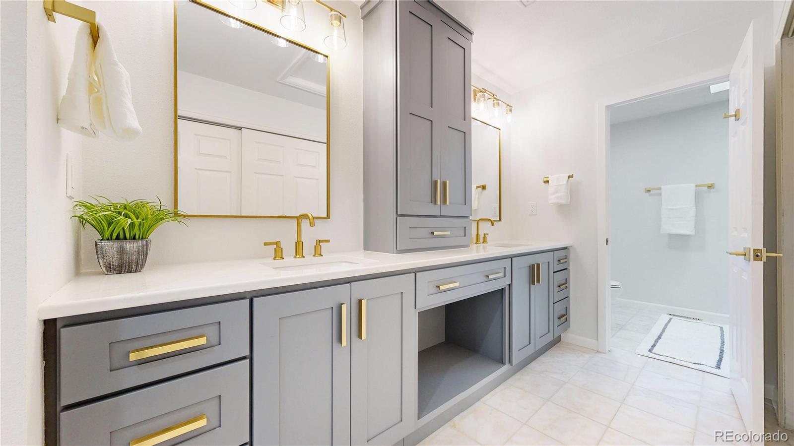 MLS Image #16 for 1566 s trenton court,denver, Colorado